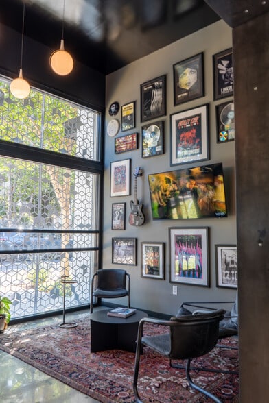More Photos Of 1909 H St, Sacramento Office For Lease