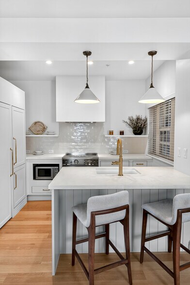 More Photos Of 184 Sunset Ave, Palm Beach Apartments For Sale