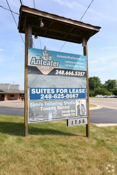 More Photos Of 1755 Sherwin Ct, Waterford Office Residential For Sale
