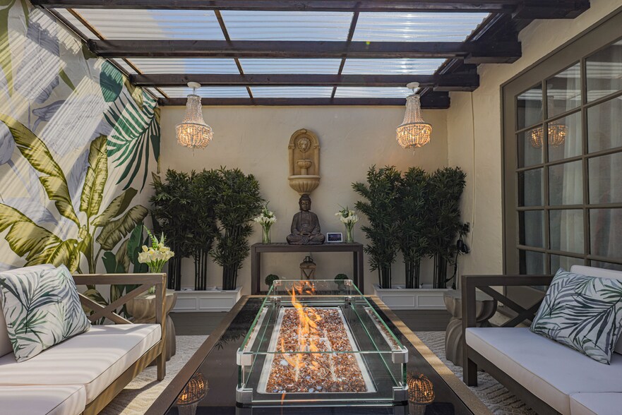 More Photos Of 1151-1157 S Beverly Dr, Beverly Hills Loft Creative Space For Lease