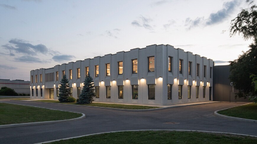 More Photos Of 5501 Aut Transcanadienne, Pointe-claire Manufacturing For Lease