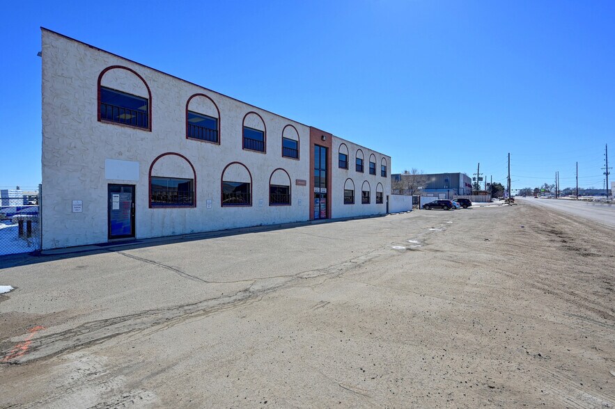 More Photos Of 5750 N Pecos St, Denver Flex For Sale