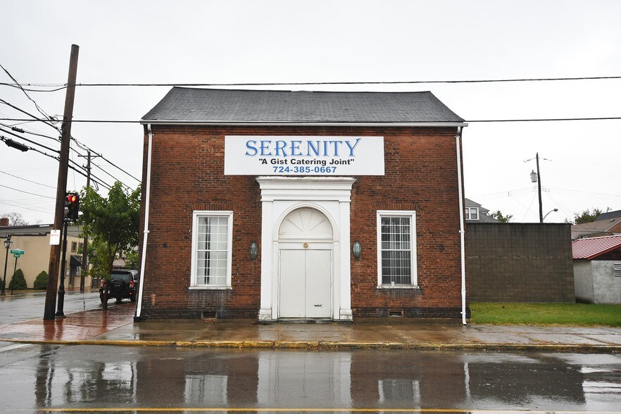 More Photos Of 303 14th St, Ambridge Freestanding For Lease