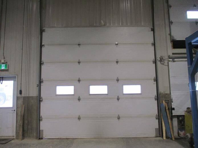 More Photos Of 28 Rue Joseph-Gagnon, Saint-Jean-Port-Joli Manufacturing For Sale