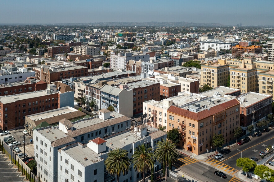 More Photos Of 721 S Mariposa Ave, Los Angeles Apartments For Sale
