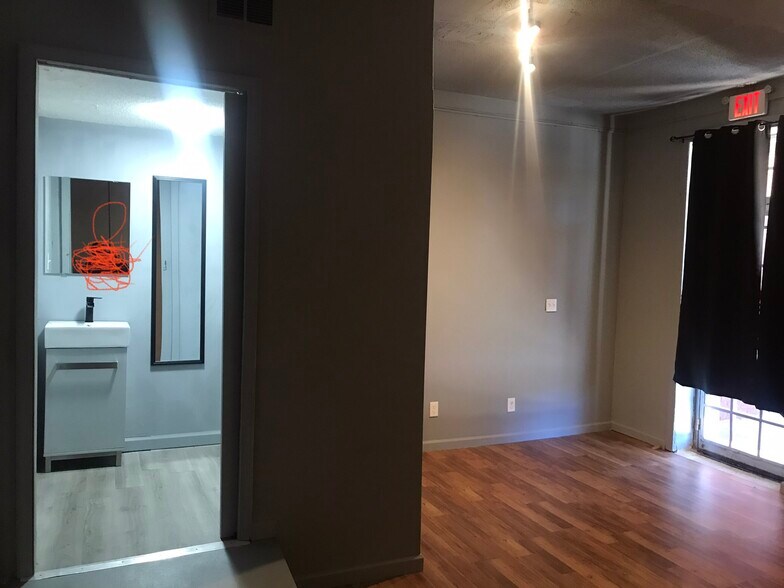 More Photos Of 2179 Verbena St NW, Atlanta Freestanding For Sale