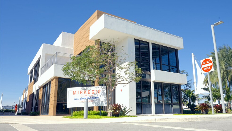 More Photos Of 105 Hibiscus Ave, Pompano Beach Restaurant For Lease