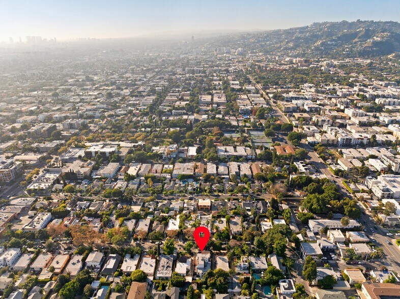More Photos Of 1208 Poinsettia Dr, West Hollywood Apartments For Sale