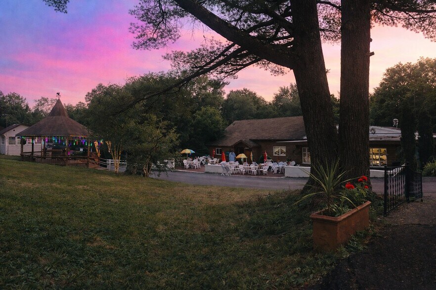 More Photos Of 9 Solway Rd, Saugerties Specialty For Sale