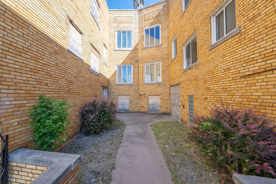More Photos Of 15523 Mack Ave, Detroit Apartments For Sale