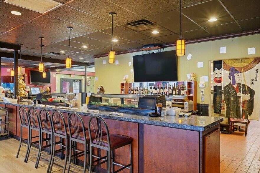 More Photos Of 72 N 850 E, Lehi Restaurant For Sale