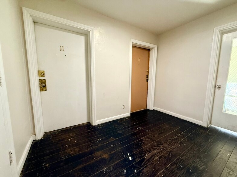 More Photos Of 2334 Kemper Ln, Cincinnati Apartments For Sale