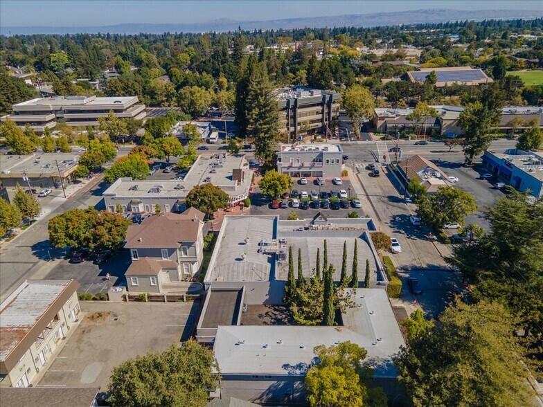 More Photos Of 660 Roble Ave, Menlo Park Apartments For Sale