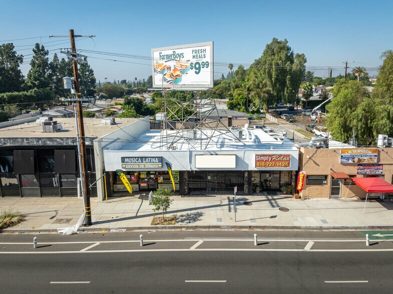 More Photos Of 8555-8559 Reseda Blvd, Northridge Storefront For Sale
