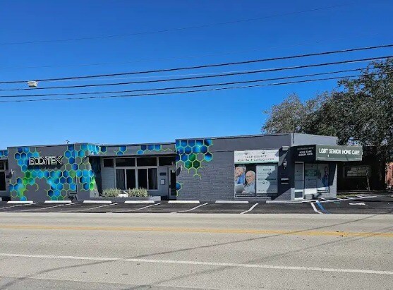 More Photos Of 2212-2216 N Dixie Hwy, Wilton Manors Storefront Retail Office For Lease