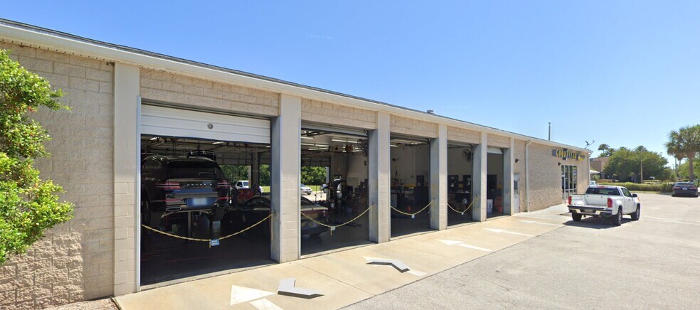 More Photos Of 512 Geoffrey St, Saint Augustine Auto Repair For Sale