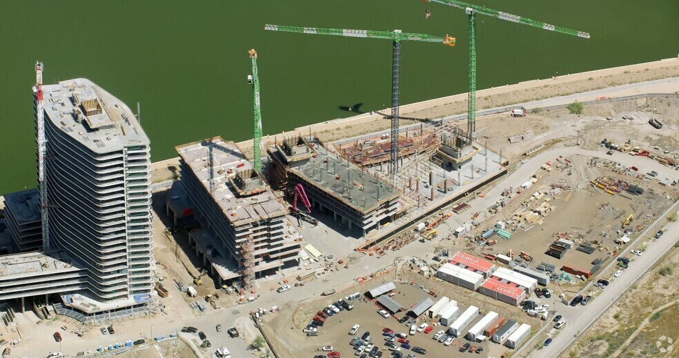 More Photos Of 1306 Vista Del Lago Dr, Tempe Apartments For Lease