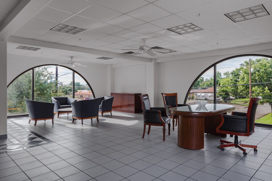 More Photos Of 5616 Lawndale St, Houston Medical For Sale