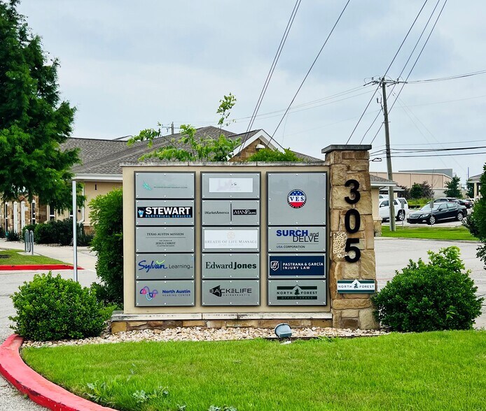 More Photos Of 305 N Heatherwilde Blvd, Pflugerville Medical For Lease