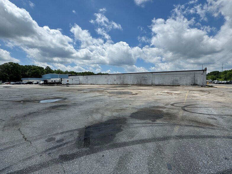 More Photos Of 12105 Acton Ln, Waldorf Warehouse For Lease