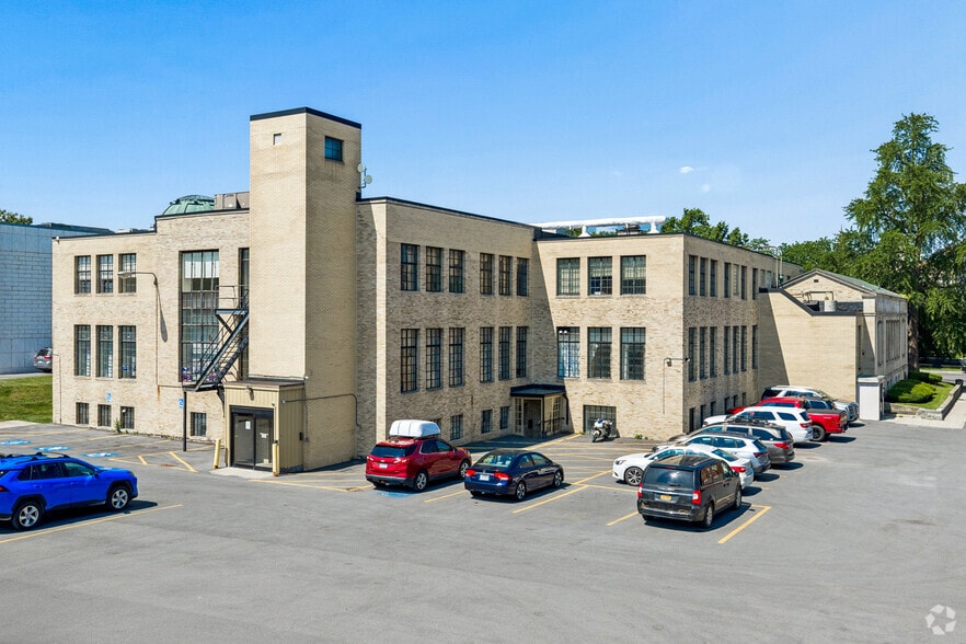 More Photos Of 215 Washington St, Watertown Office For Lease