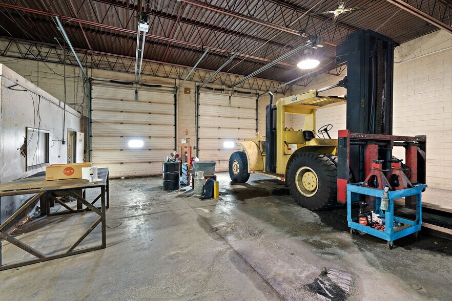 More Photos Of 700 W Michigan Blvd, Michigan City Warehouse For Sale
