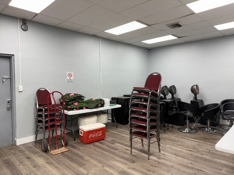 More Photos Of 905 N Broad St, Philadelphia Storefront For Sale