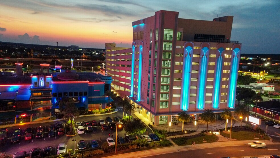 More Photos Of 8050 International Dr, Orlando Parking Garage For Lease