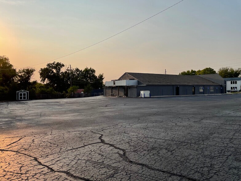 More Photos Of 5041 State Ave, Kansas City General Retail For Sale