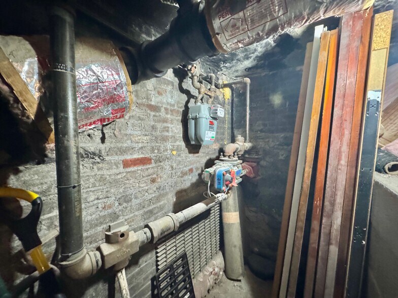 More Photos Of 103 Havemeyer St, Brooklyn Apartments For Sale