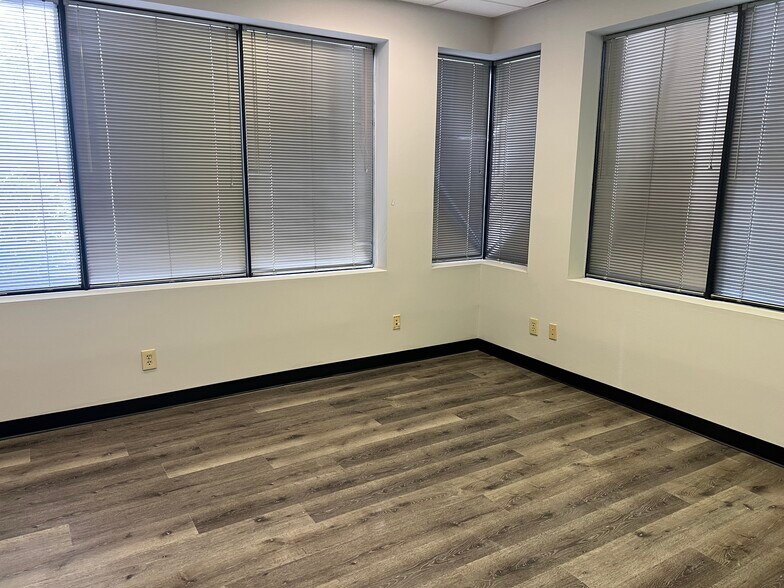 More Photos Of 2255 Cumberland Pky SE, Atlanta Coworking Space