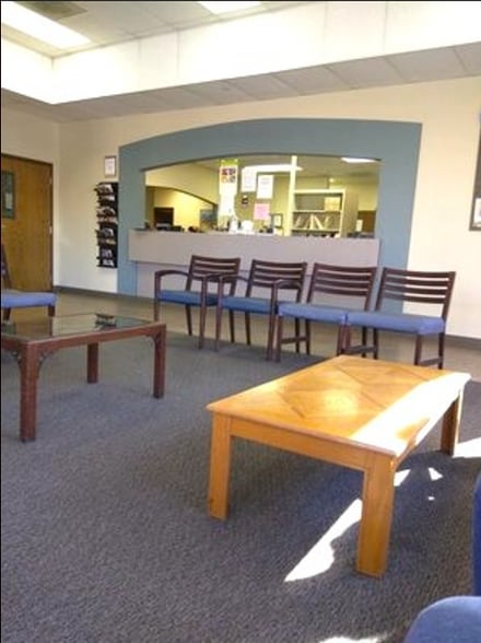 More Photos Of 2535 E Lincoln St, Wichita Medical For Lease