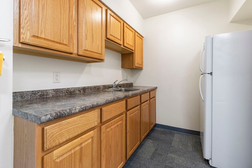 More Photos Of 40 E Main St, Canton Apartments For Sale