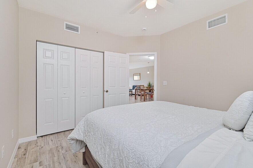 More Photos Of 10000-10030 Maddox Ln, Bonita Springs Apartments For Sale