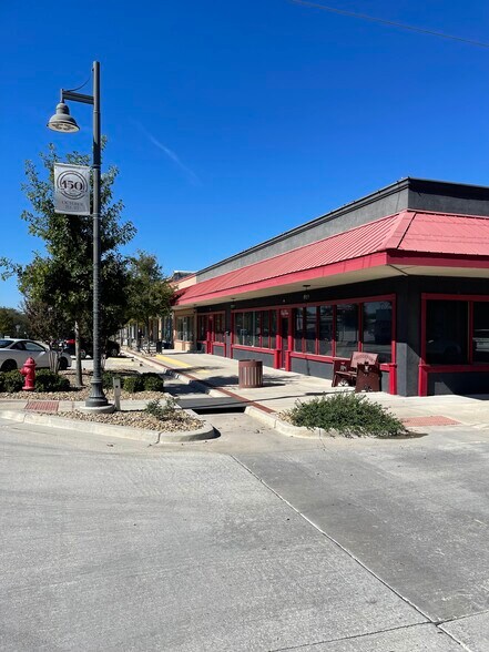 More Photos Of 921 Halsell St, Bridgeport General Retail For Sale