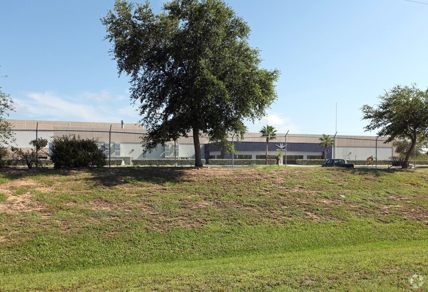 More Photos Of 1210-1230 Nautical Way, Merritt Island Manufacturing For Lease
