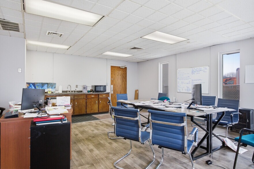 More Photos Of 5192 Dominion Dr, Dublin Warehouse For Sale