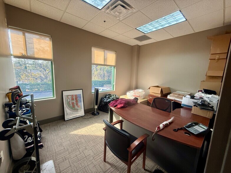 More Photos Of 960194 Gateway Blvd, Fernandina Beach Office For Lease