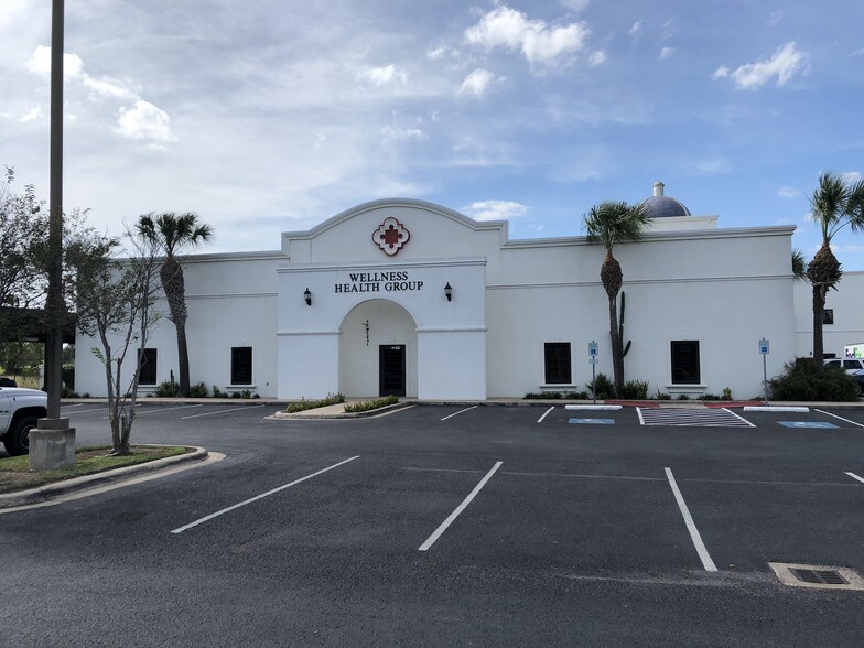 More Photos Of 1022 E Griffin Pky, Mission Medical For Sale