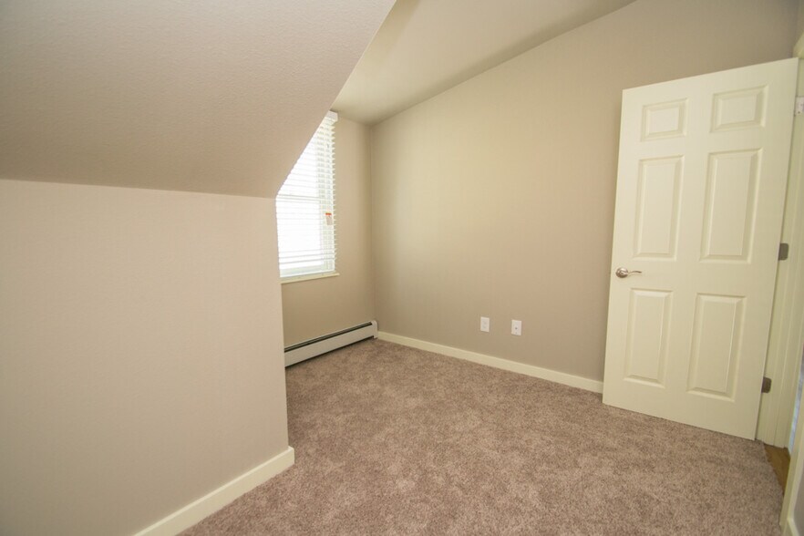 More Photos Of 1806 17th St, Boulder Apartments For Sale