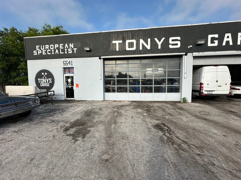 More Photos Of 5541 US Highway 19, New Port Richey Auto Repair For Sale