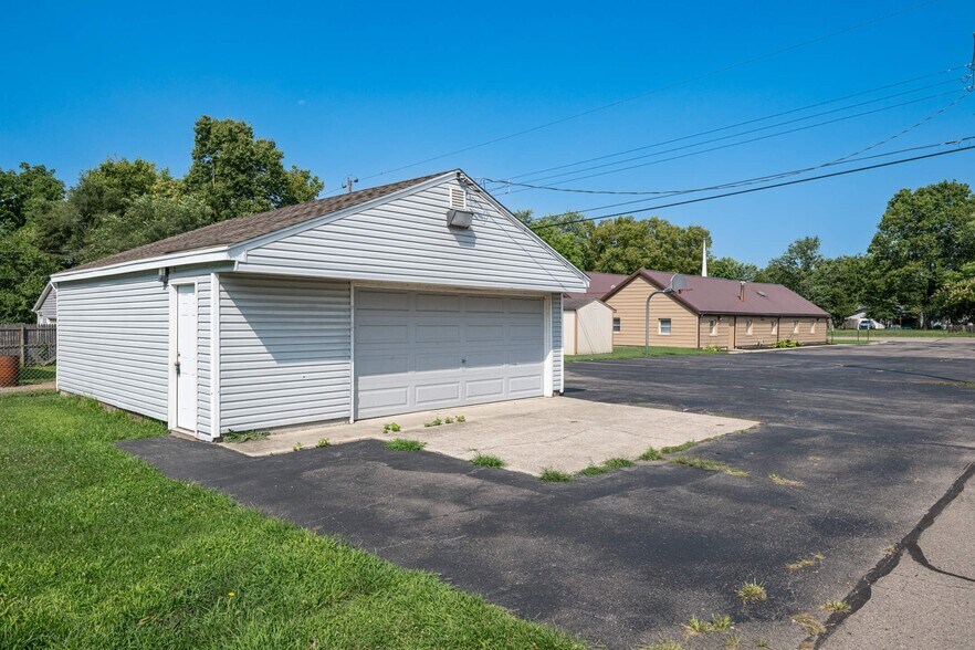 More Photos Of 2552 Bushnell Ave, Dayton Religious Facility For Sale