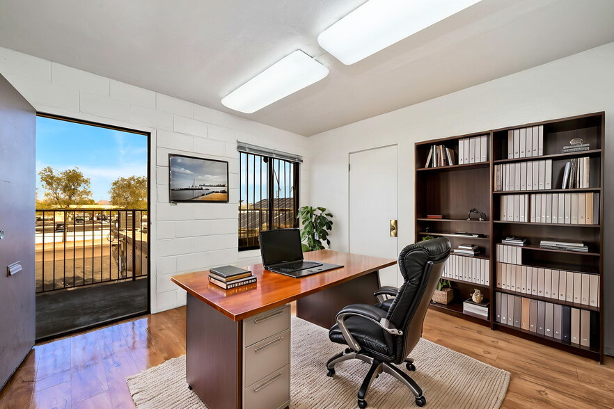 More Photos Of 2012 E Broadway Blvd, Tucson Storefront Retail Office For Lease