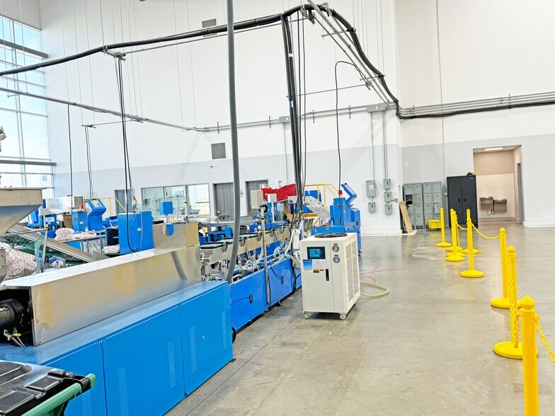 More Photos Of 2765 Highway 114, Fort Worth Distribution For Sale