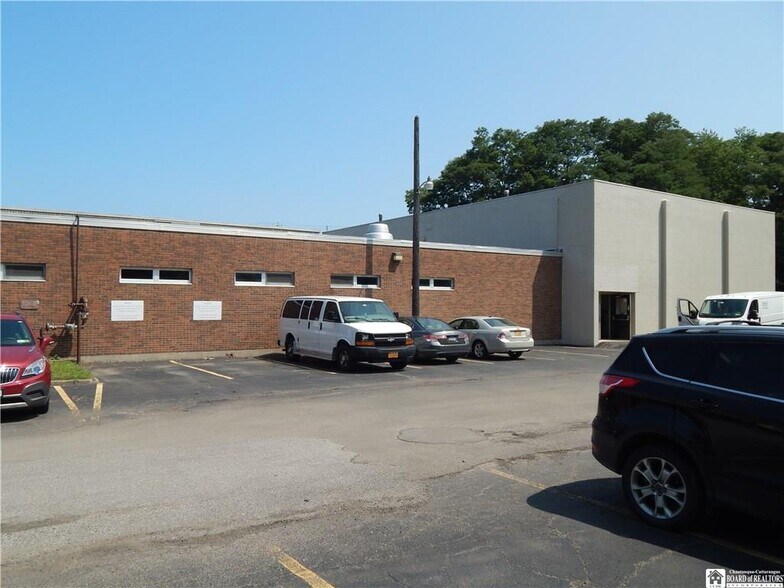 More Photos Of 355 Central Ave, Fredonia Storefront Retail Office For Lease