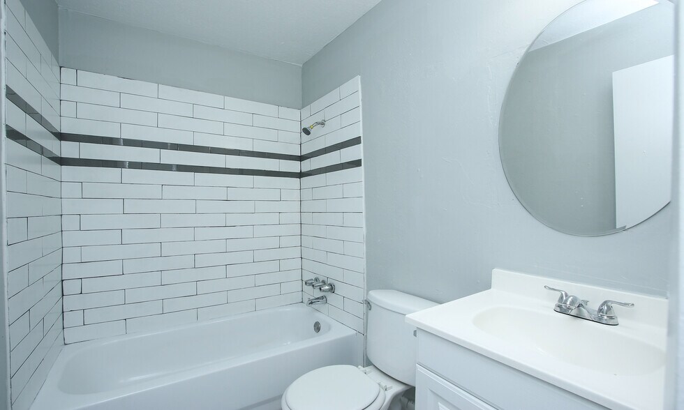 More Photos Of 8814 Manus St, Houston Apartments For Sale