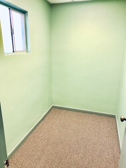 More Photos Of 121 W Whittier Blvd, La Habra Medical For Lease
