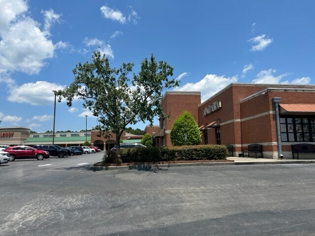 More Photos Of 144-246 Shorter Ave SW, Rome General Retail For Lease