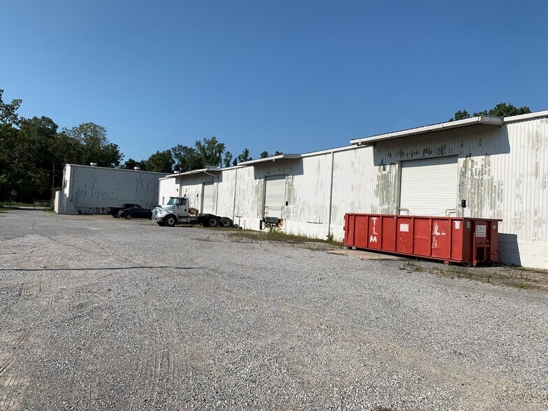 More Photos Of 218 Springfield Rd, Baton Rouge Warehouse For Sale