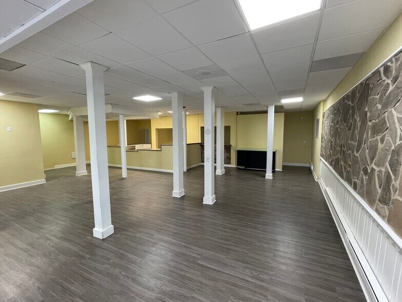 More Photos Of 62-64 W Antietam St, Hagerstown Apartments For Lease